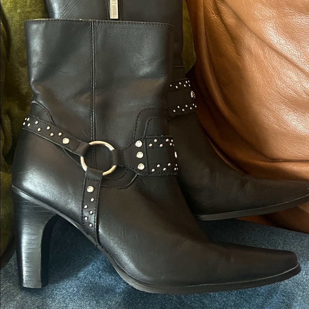 Harley-Davidson Embellished Black Leather Harness Heeled Boots Size 8.5 - Picture 11 of 11